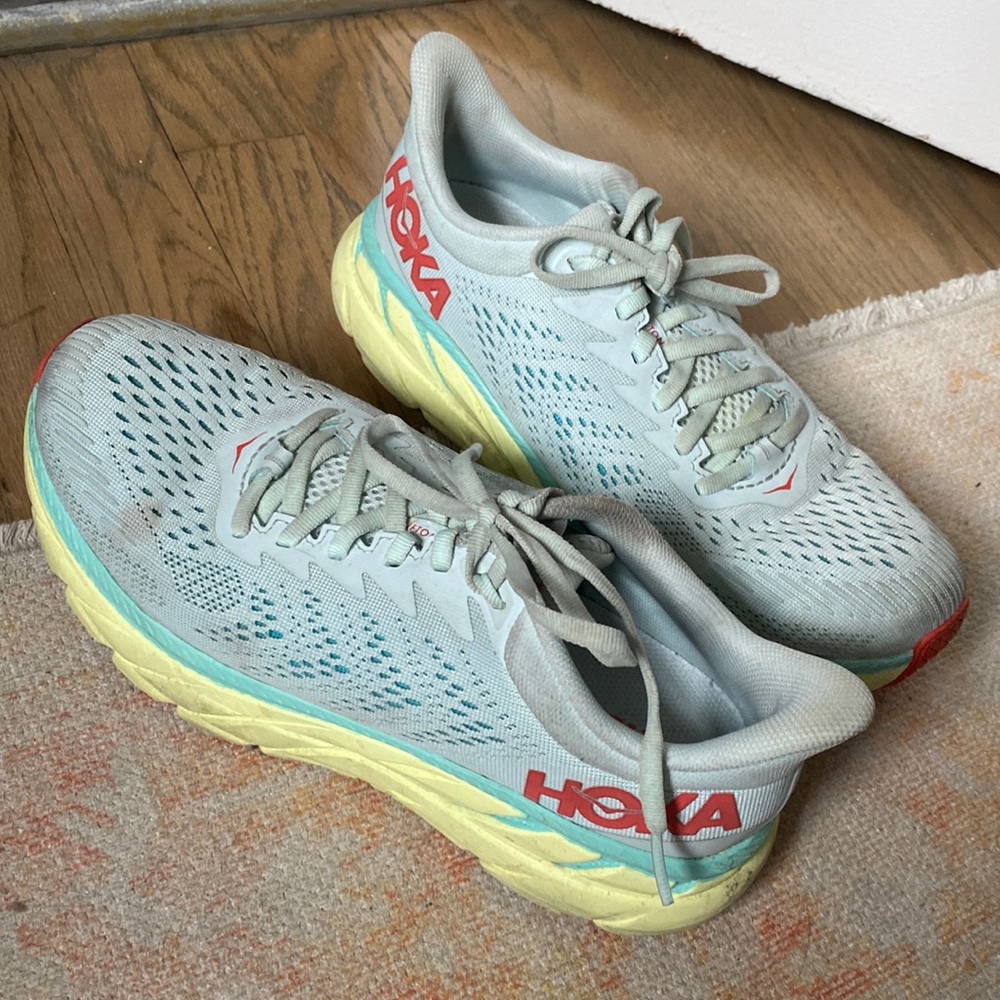 Hoka Clifton 8